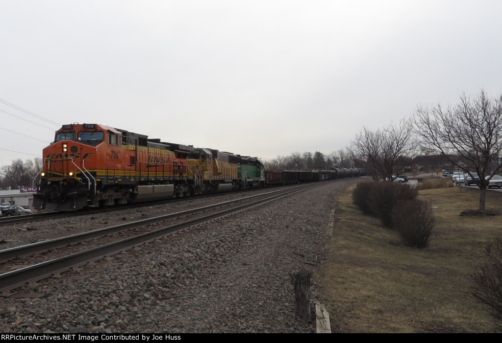 BNSF 700 West